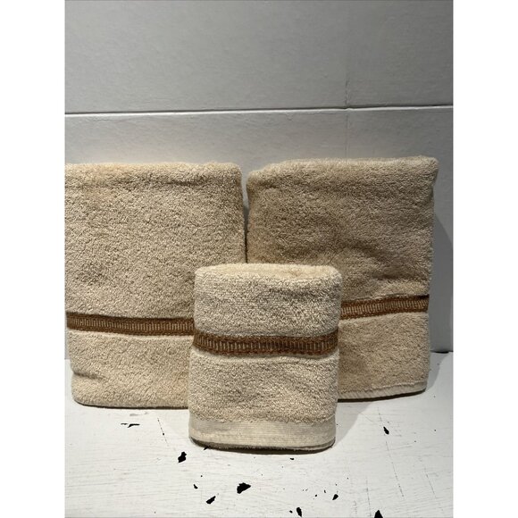 Vtg St Marys fieldcrest Cotton blend Brown Set of 3 Bath Towels & Hand Towel - Picture 5 of 8